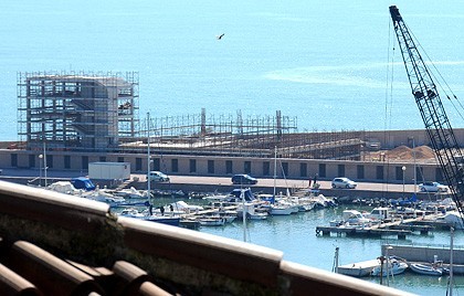 Ecomostro al porto di Nettuno, dopo 13 anni i giudici stoppano la demolizione