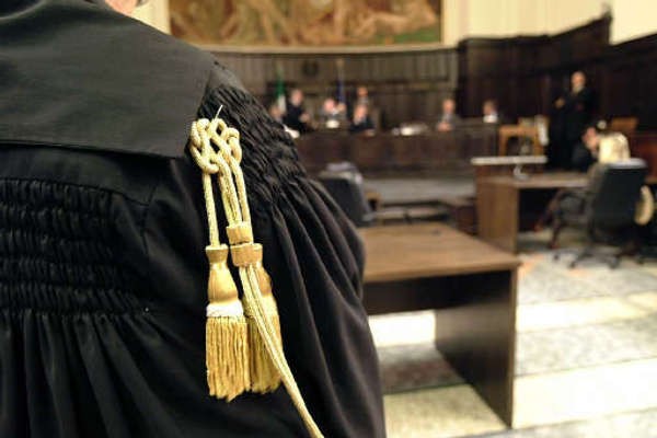 Gli rubano la toga nel Tribunale di Latina: il ladro è un collega avvocato  - Il Caffe