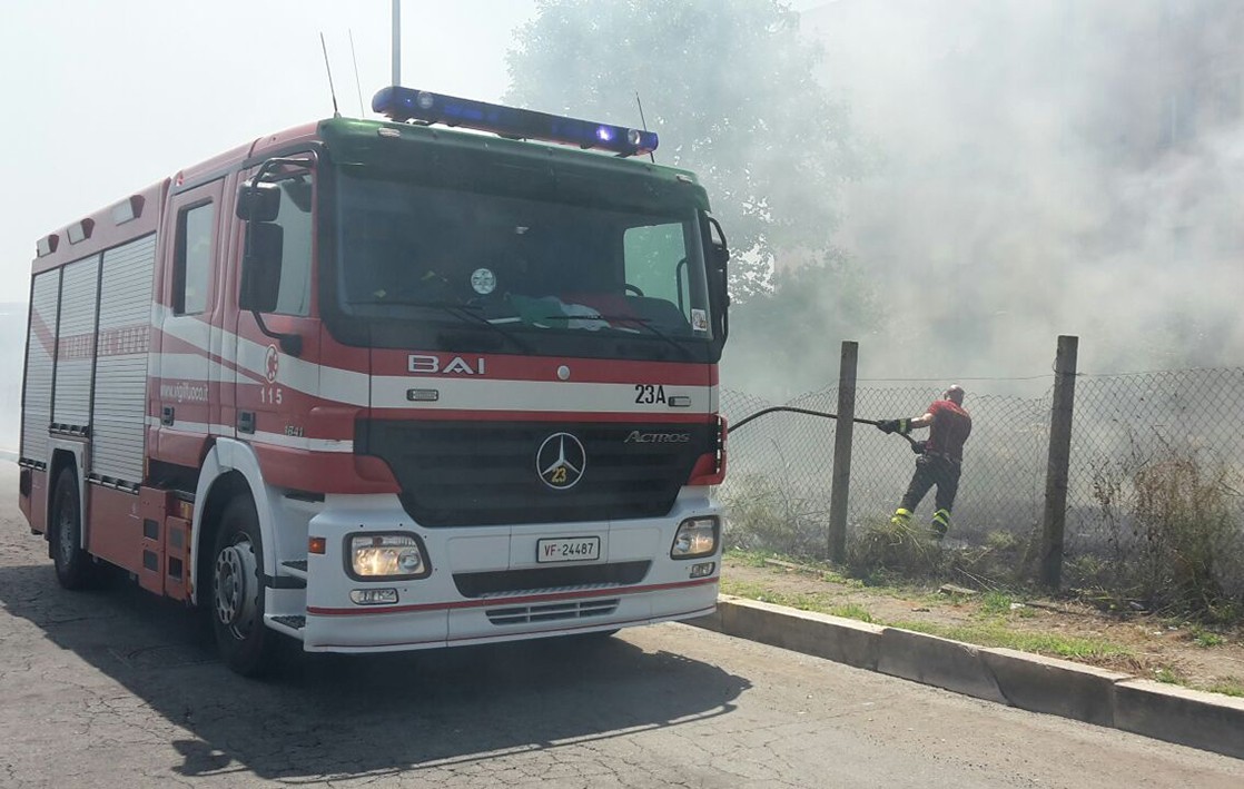 Pochi vigili del fuoco: declassata la sede di Aprilia