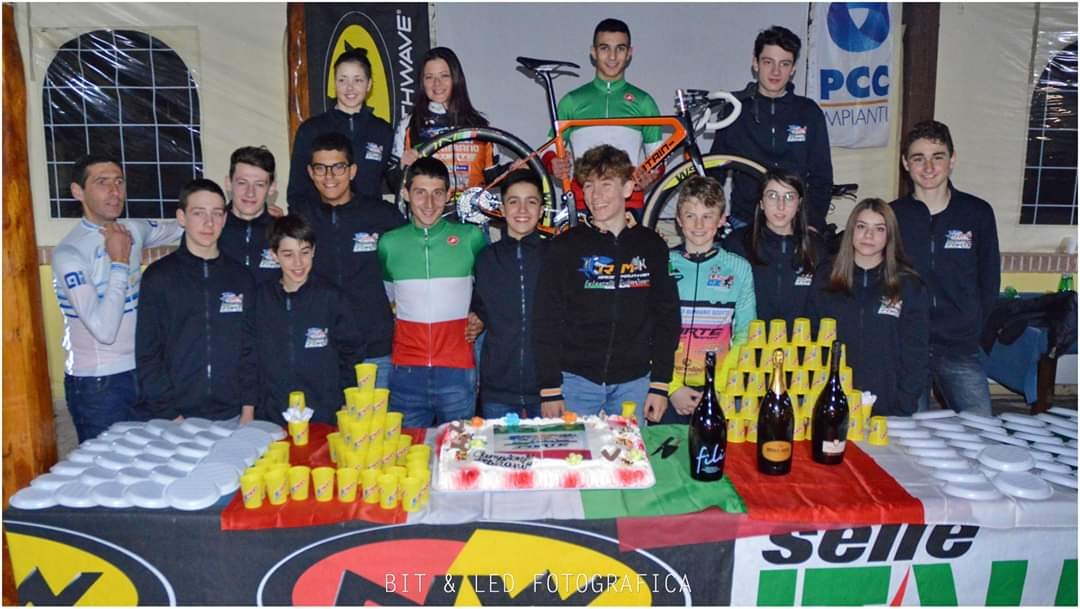 Ciclocross. Team Folcarelli, presentato l'organico 2020