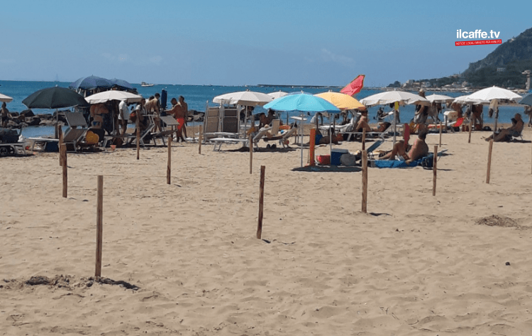 In spiaggia a San Felice Circeo lo Sportello gratuito civico per i cittadini