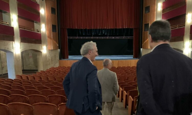 Il teatro D'Annunzio di nuovo agibile: stavolta (forse) riapre davvero