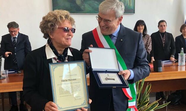 A Dacia Maraini la cittadinanza onoraria di Sabaudia