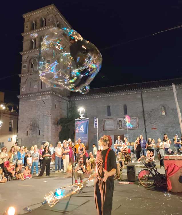 Albano bajocco festival 2023 ecco le 13 postazioni degli artisti di strada