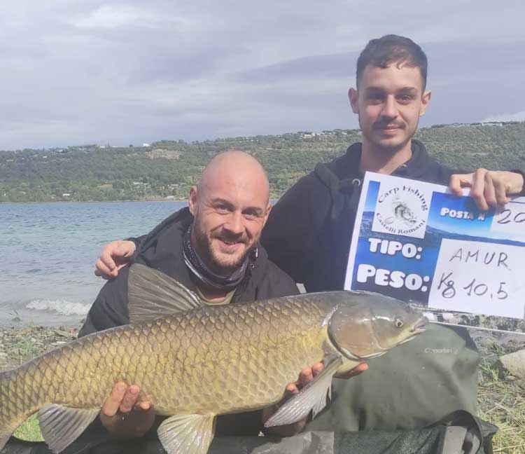 Al Lago Albano carpe dal peso record alla gara di carp fishing