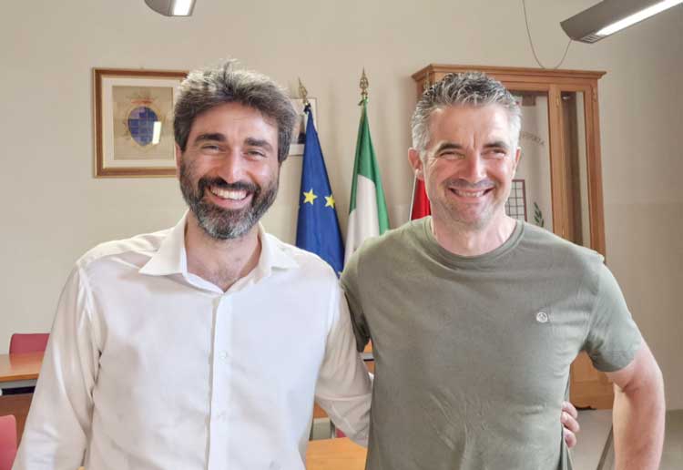 Da sinistra, il sindaco di Grottaferrata Mirko Di Bernardo e il delegato alla Sostenibilità Giancarlo Della Monica