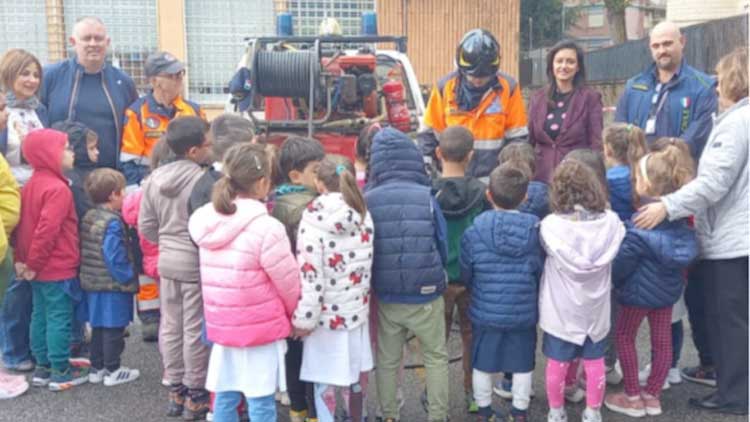 Velletri, 'Non lasciare che ci pensino gli altri': la Protezione Civile 'in cattedra' nella scuola Marcelli