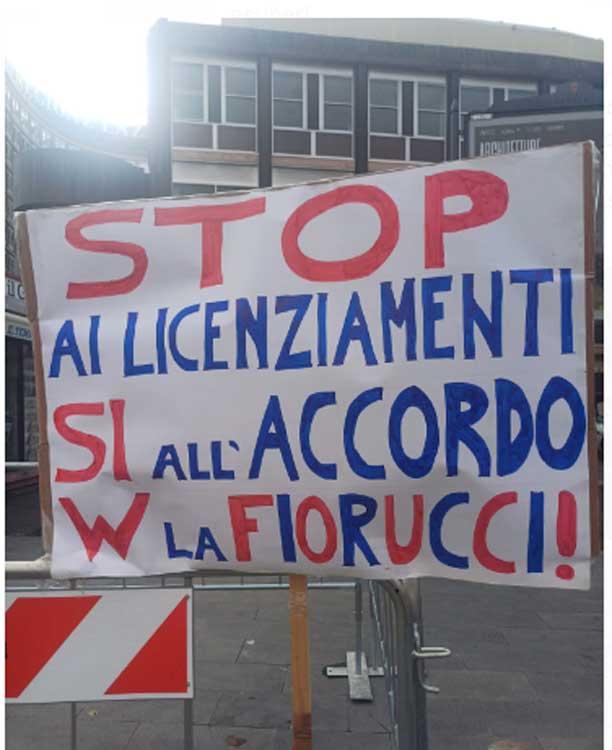 Lavoratori della Fiorucci di Pomezia in sit-in sotto la Regione, l'ex sindaco sollecita il Governatore