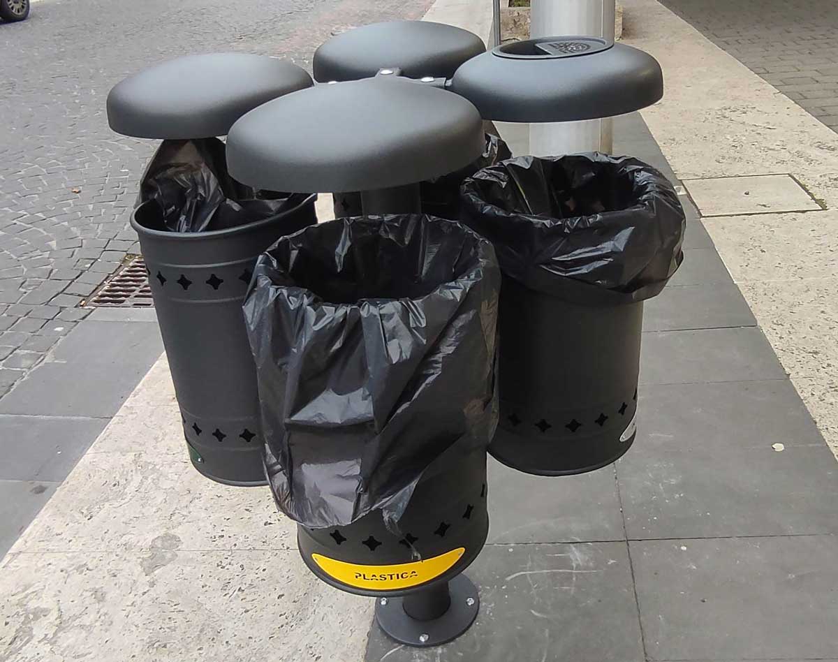 Nuovi cestini per la raccolta rifiuti lungo il Corso di Cisterna di Latina