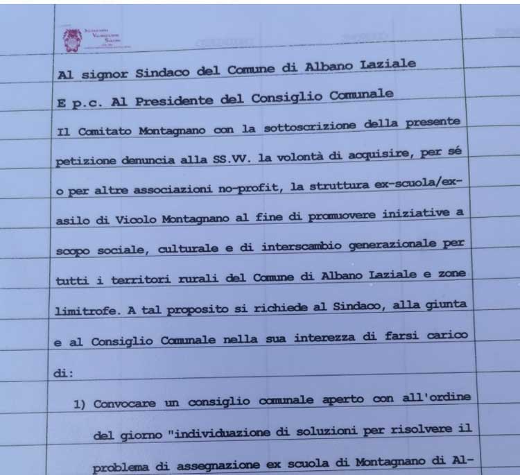 La petizione contro la vendita della ex scuola di Cecchina di Albano