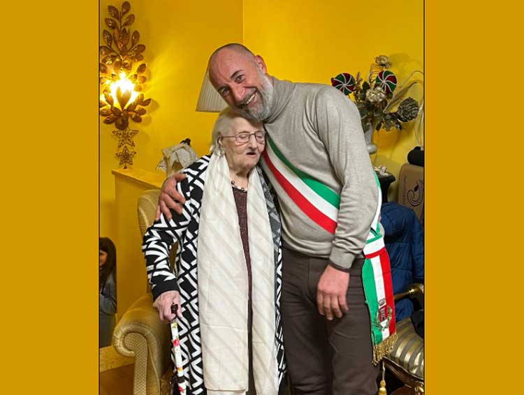 https://ilcaffe.tv/articolo/217487/rocca-di-papa-nonna-anna-compie-103-anni