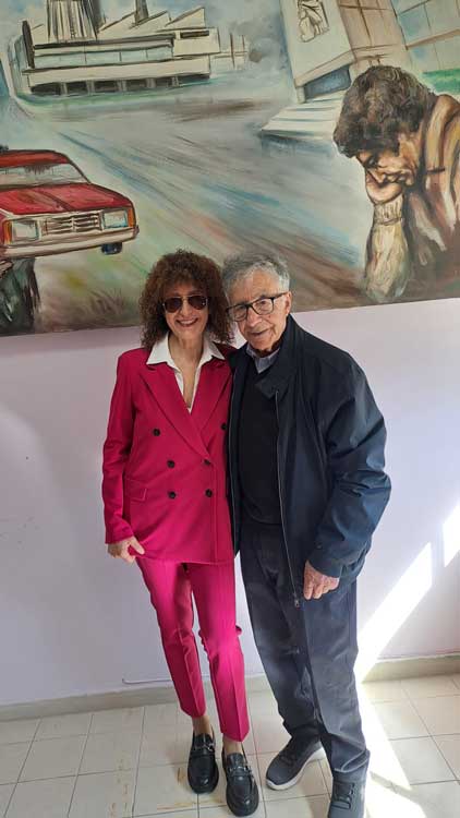 L'artista di Nettuno Romualdo Corrado con la figlia Carmen