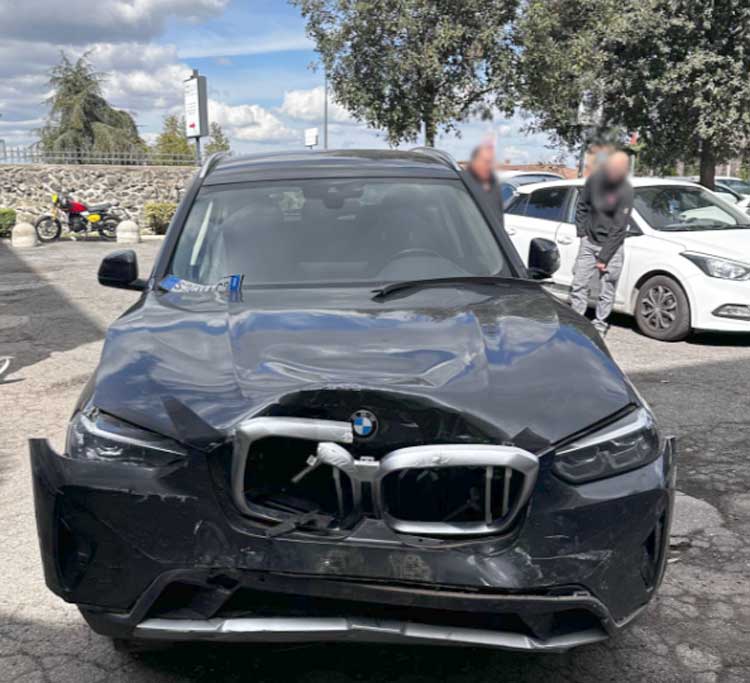 Monte Porzio, la Bmw coinvolta nel sinistro