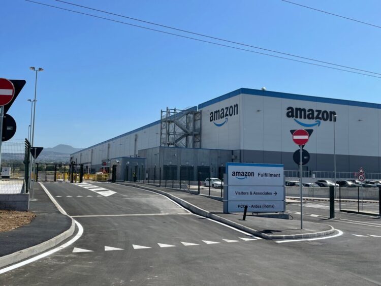 Accordo FS-Amazon: trasporto merci dalla Germania a Pomezia in treno