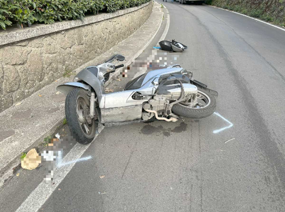 Rocca di Papa, 19enne perde il controllo dello scooter: elisoccorso su via Frascati