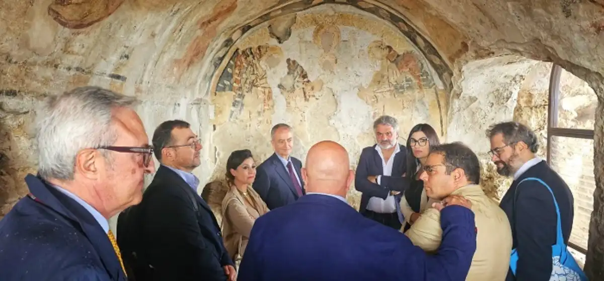 Autorità alla presentazione dell'Oratorio Monte Sant'Angelo di Terracina restaurato