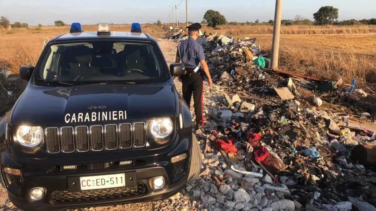 Ardea, dal ragazzino al volante ai furgoni pieni di rifiuti: nuove sorprese dai controlli alle Salzare