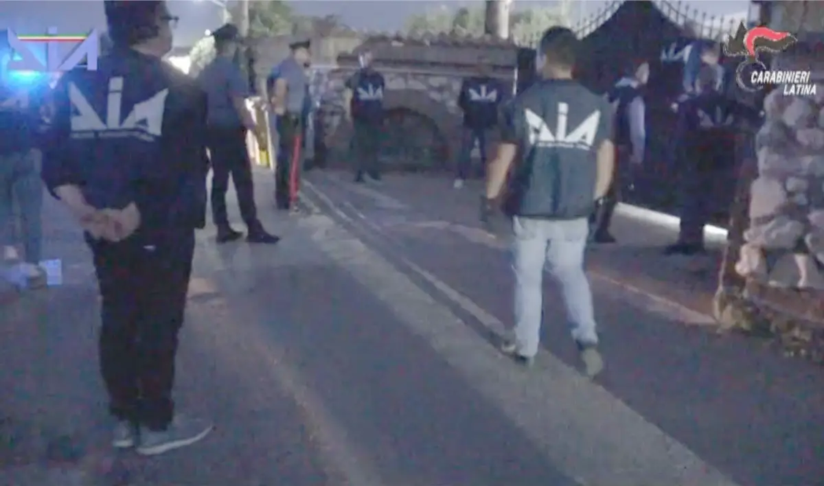 Operazione Dia e Carabinieri ad Aprilia durante il quale è stato arrestato il sindaco di Aprilia