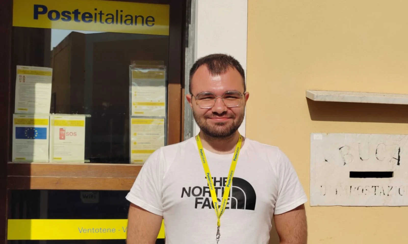 Latina, a 21 anni diventa direttore delle Poste di Ventotene: è tra i più giovani d'Italia